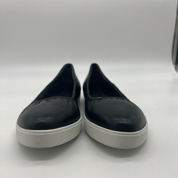 Lori Goldstein Collection Slip On Size 8 M Leather Flat with Elastic Black - Picture 8 of 10
